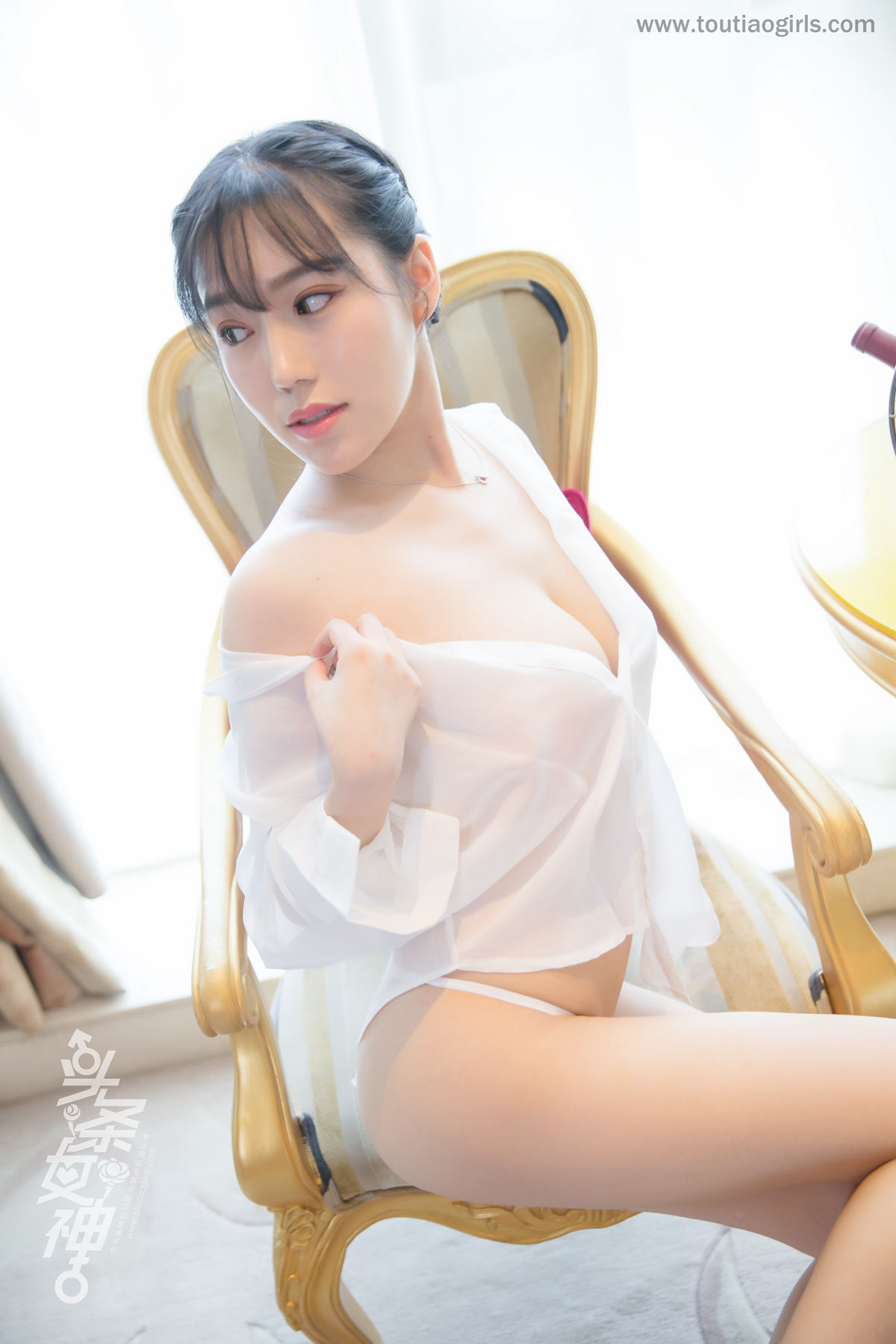 [TouTiao头条女神]2018.07.02 陈亦菲 卿本佳人 (6).jpg