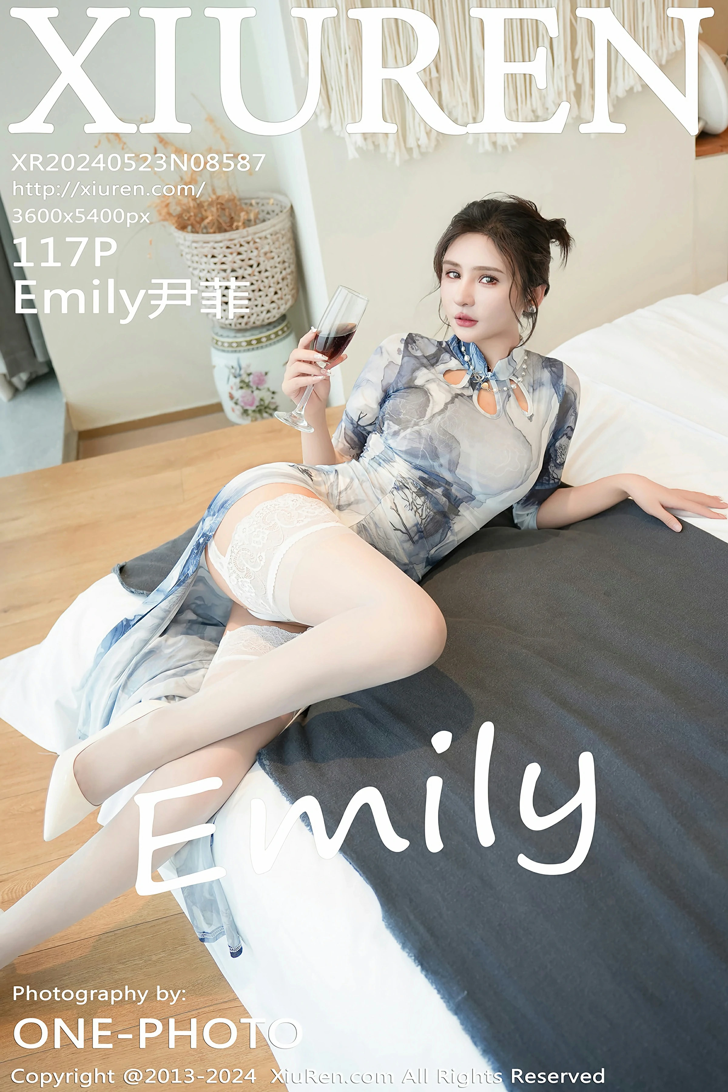 [XiuRen秀人网] 2024.05.23 No.8587 Emily尹菲 第1张