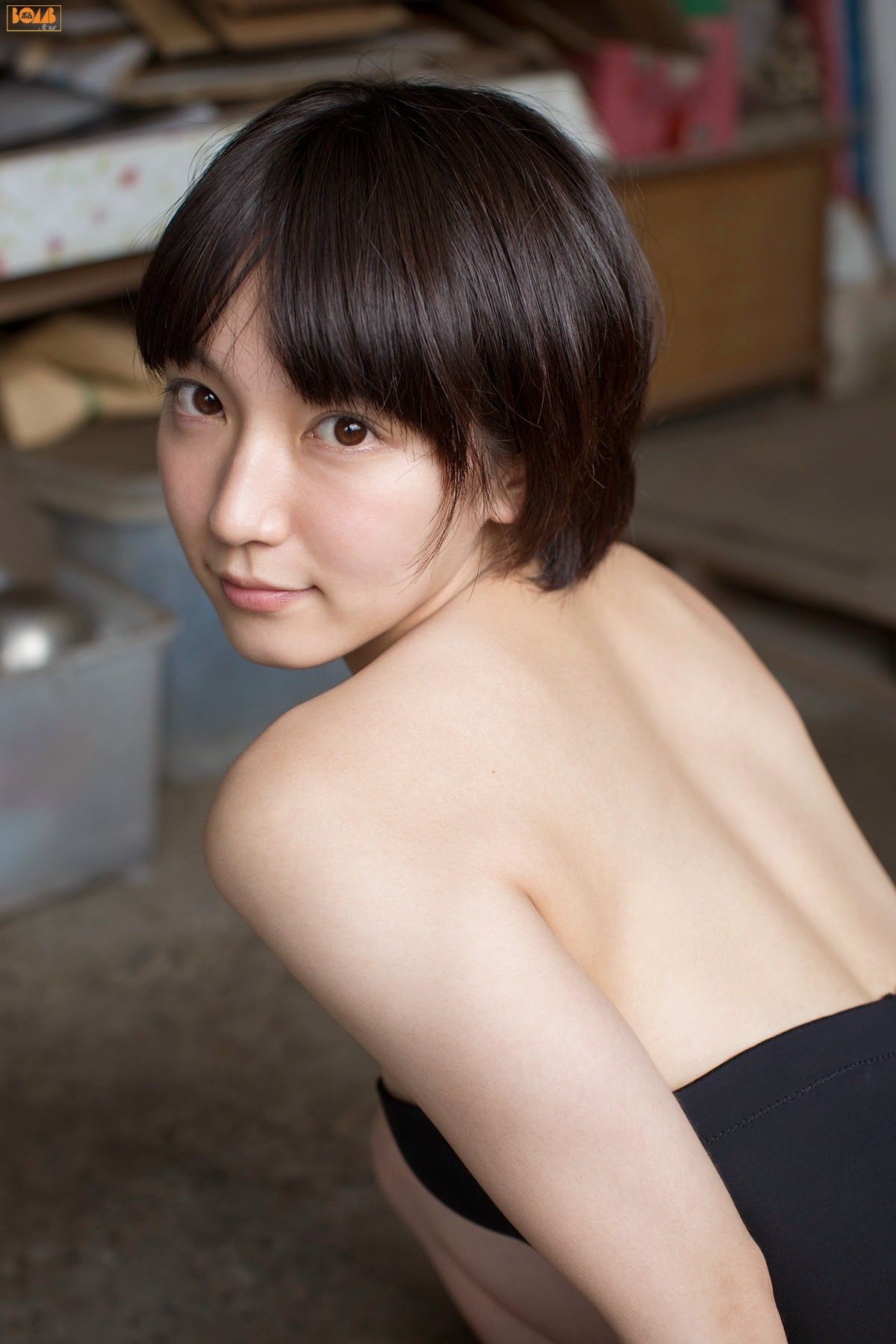 [Bomb.tv套图] 2014年10月号GRAVURE Channel Riho Yoshioka 吉岡里帆1