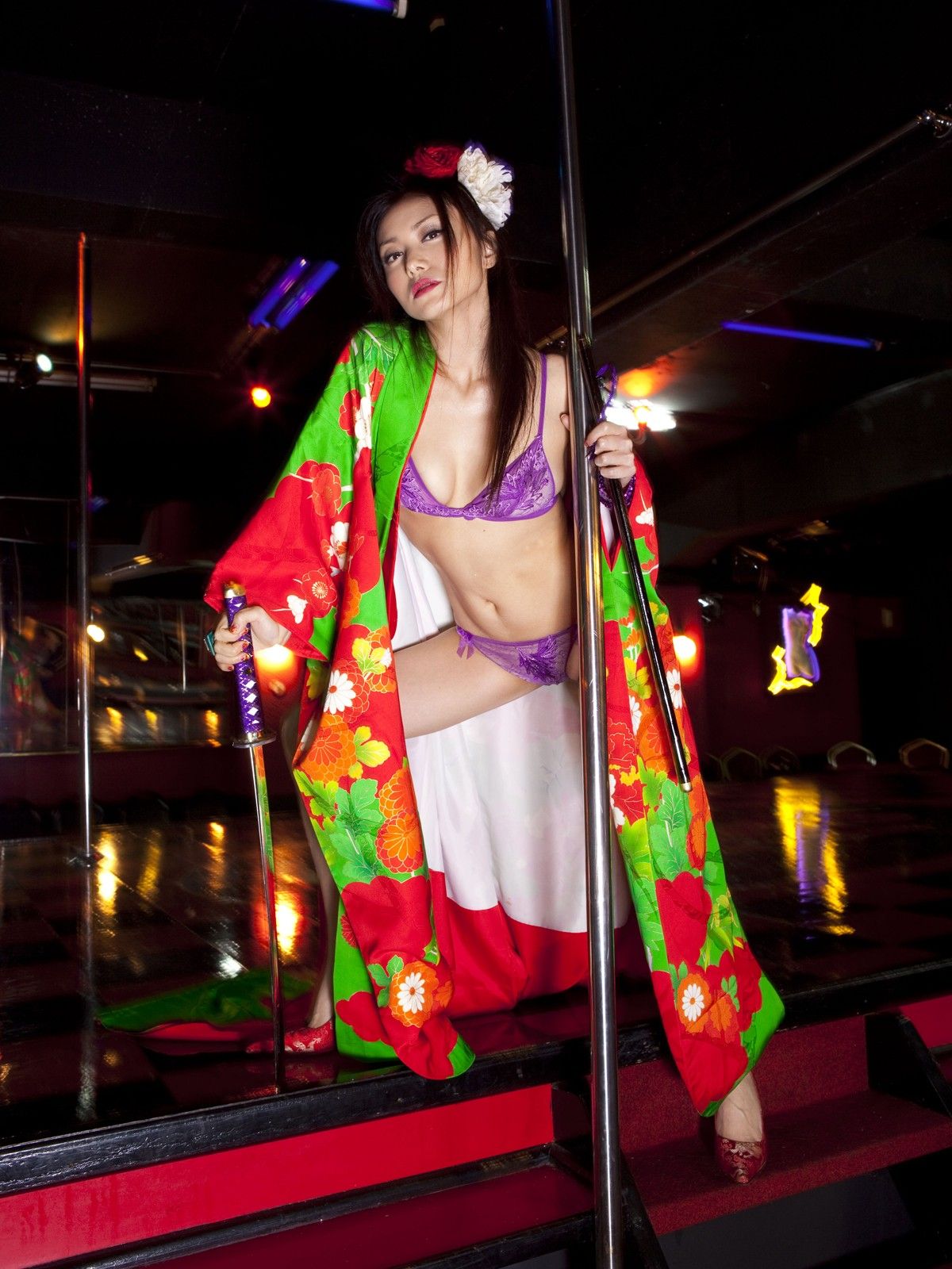 [Sabra美女写真] Takahashi 智秋 『Juicy Dancing』1